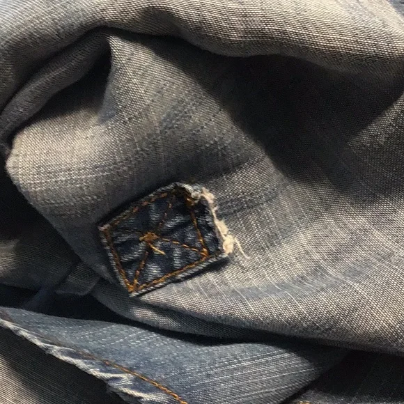 Chico’s chambray tunic - Picture 6 of 6